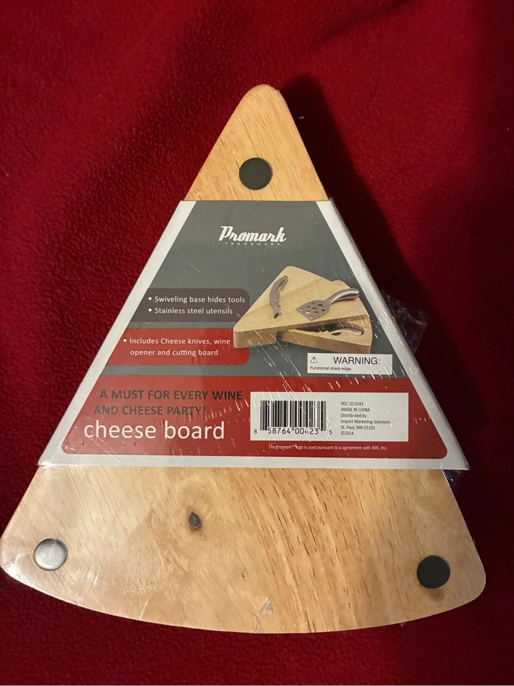 Promark cheese board with utensils